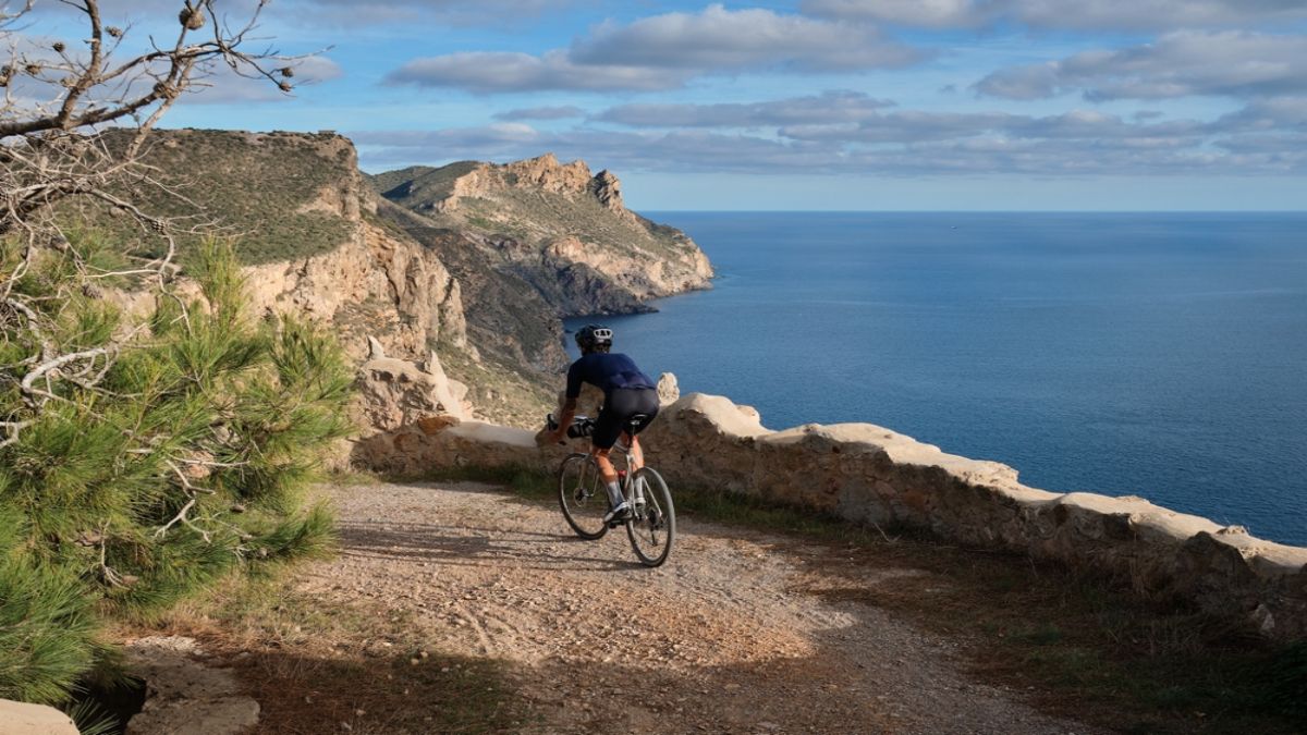 From Feast to Finish: Fueling Your Cycling Adventures