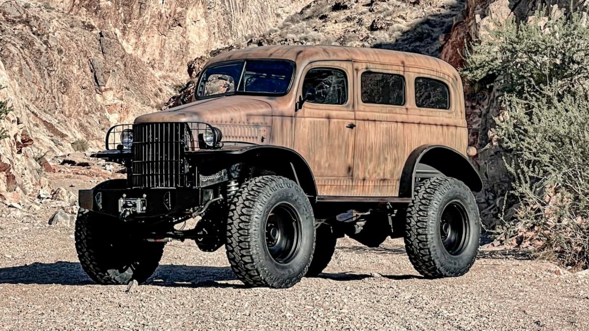 Dodge Power Wagon: 4x4 Trucks from the US Military